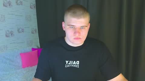 Snapshot of kittenmur chatting on September 20, 9:40 pm Vlad online show from September 20, 9:40 pm