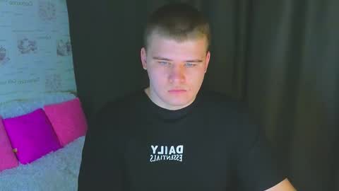 Snapshot of kittenmur chatting on September 30, 8:52 pm Vlad online show from September 30, 8:52 pm