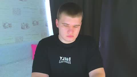 Snapshot of kittenmur chatting on September 18, 4:27 am Vlad online show from September 18, 4:27 am