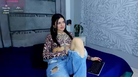 kitty_ass__ online show from November 24, 9:46 pm