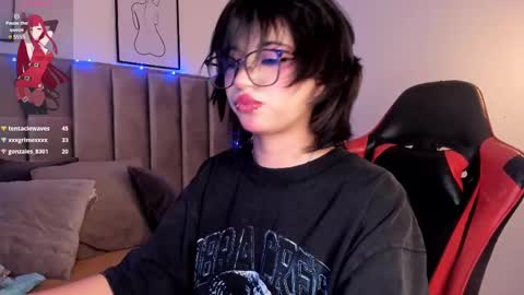 Camila online show from March 11, 5:46 am