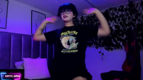 Camila online show from February 3, 6:22 am