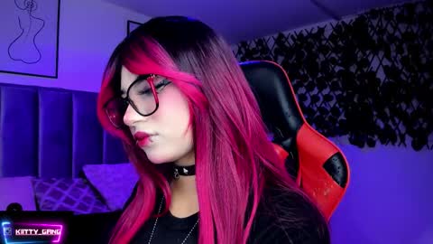 Camila online show from February 11, 2:37 am