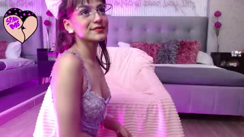 KITTY online show from September 15, 2:07 pm