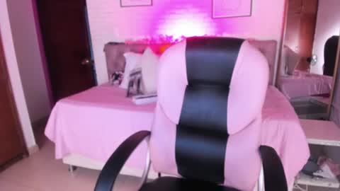 Kitty online show from June 10, 10:41 pm