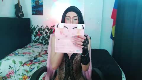 Snapshot of kitty_vaal chatting on September 17, 11:30 pm kitty_vaal online show from September 17, 11:30 pm