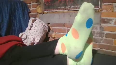 Snapshot of kitty_vonkush_ chatting on October 28, 2:23 am GoddessKittyFinDom online show from October 28, 2:23 am