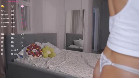 Alice online show from December 16, 8:15 pm