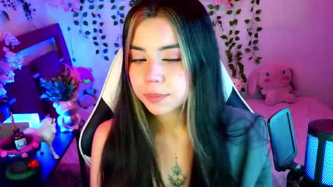 Kittyuwu  online show from January 6, 10:14 pm