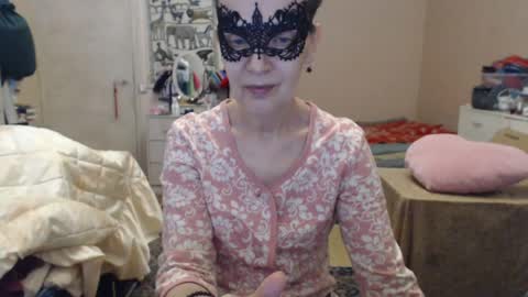 KiuminBerry online show from June 23, 10:44 am
