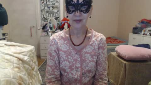 KiuminBerry online show from July 7, 3:27 pm