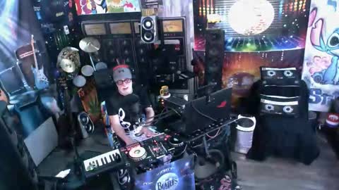 kiveuxmakeu online show from January 16, 6:06 pm