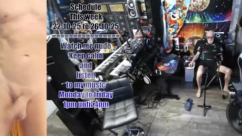 Snapshot of kiveuxmakeu chatting on September 21, 9:19 pm kiveuxmakeu online show from September 21, 9:19 pm