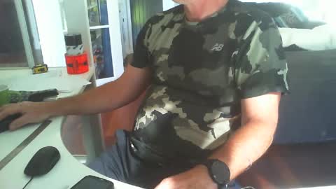 Kiwilad1973 online show from February 3, 8:46 pm