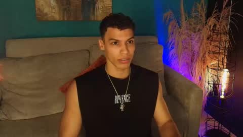 Snapshot of klaton__ chatting on October 6, 3:46 am klaton__ online show from October 6, 3:46 am