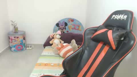 klauss 123 online show from April 14, 7:11 am