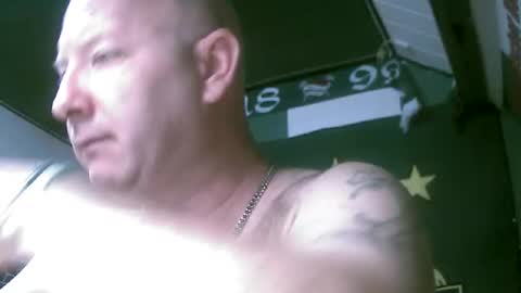 kleinerpenis1234567 online show from May 15, 9:22 pm