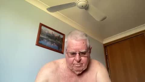 Aussiedude online show from September 23, 1:54 am