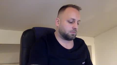 hugo online show from March 1, 3:11 am