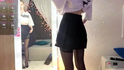 Lilu online show from April 15, 6:17 am