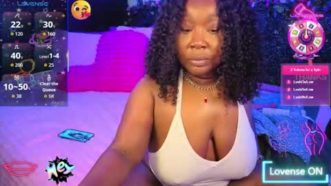 kokocherry00 online show from December 5, 4:27 pm