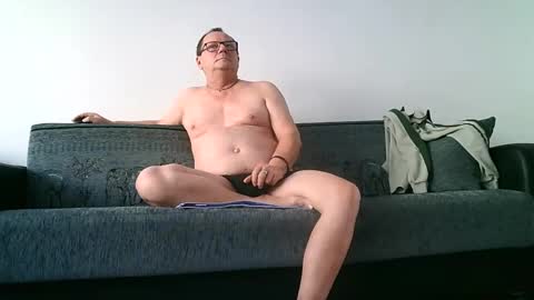 Snapshot of komputer123456789 chatting on December 30, 11:15 am Bogdan online show from December 30, 11:15 am