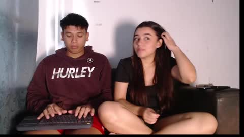 konnie_adan online show from December 3, 8:22 pm