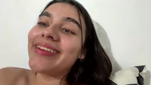 konnie_adan online show from April 3, 7:15 am