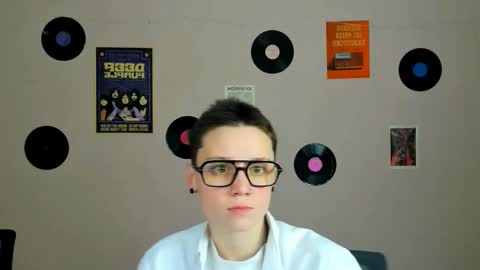 shy Kora online show from February 3, 9:46 am