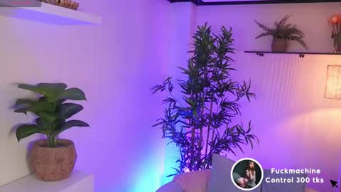 Kore online show from April 20, 7:28 pm