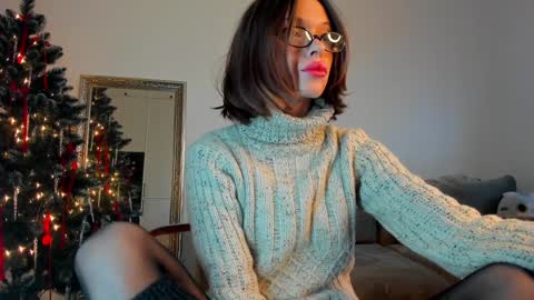 kossie_ online show from December 13, 11:45 am