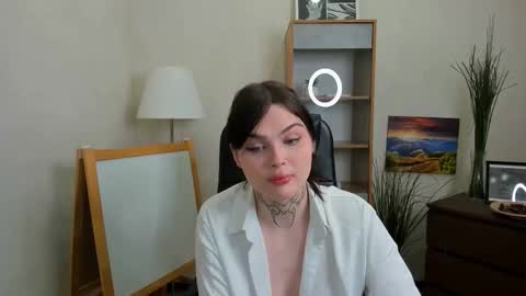 Ariel online show from December 14, 8:04 pm