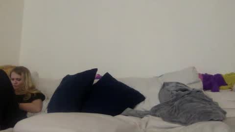 koyoteej online show from February 26, 7:32 pm