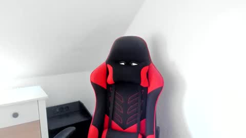 Bartek online show from March 8, 8:51 am