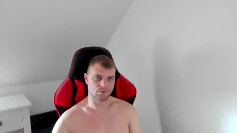 Bartek online show from April 5, 8:11 am