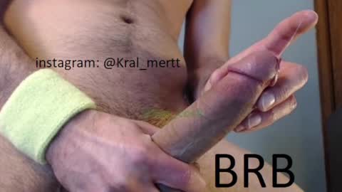 Snapshot of kral_mert chatting on January 22, 8:59 pm Mert online show from January 22, 8:59 pm