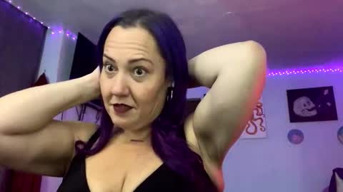 kreamyk420 online show from November 27, 7:38 am