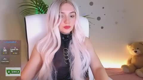 Kris kiskis online show from December 5, 8:28 pm