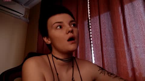 krisneal online show from April 8, 9:12 am