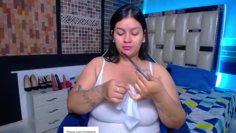 Snapshot of kriss_sweetboobs chatting on October 21, 12:21 pm kriss_sweetboobs online show from October 21, 12:21 pm