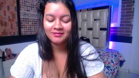 Snapshot of kriss_sweetboobs chatting on October 8, 12:55 pm kriss_sweetboobs online show from October 8, 12:55 pm