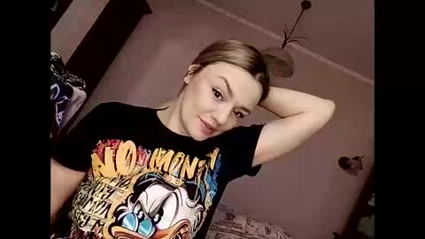 Snapshot of krisssexi chatting on February 26, 5:57 am KrissSexi online show from February 26, 5:57 am