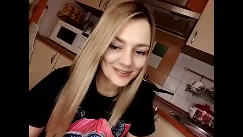 Snapshot of krisssexi chatting on March 1, 7:37 pm KrissSexi online show from March 1, 7:37 pm