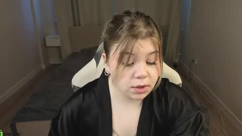 Kristen Gibbs online show from May 5, 1:12 am