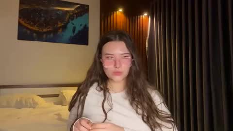 kristiekitty online show from May 18, 6:03 pm