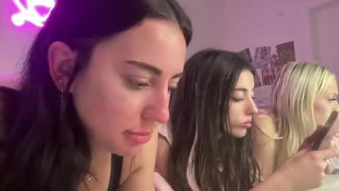 kristina juarez online show from April 8, 3:20 am