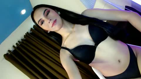 Snapshot of kristine_lux chatting on September 25, 6:26 pm kristine online show from September 25, 6:26 pm