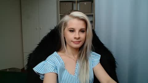 KristineAmore online show from July 6, 3:36 pm