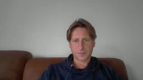 kristof8504 online show from November 26, 8:33 am