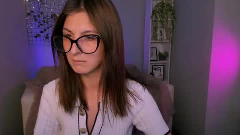 Snapshot of kristylovee chatting on September 11, 4:19 pm Kristy online show from September 11, 4:19 pm